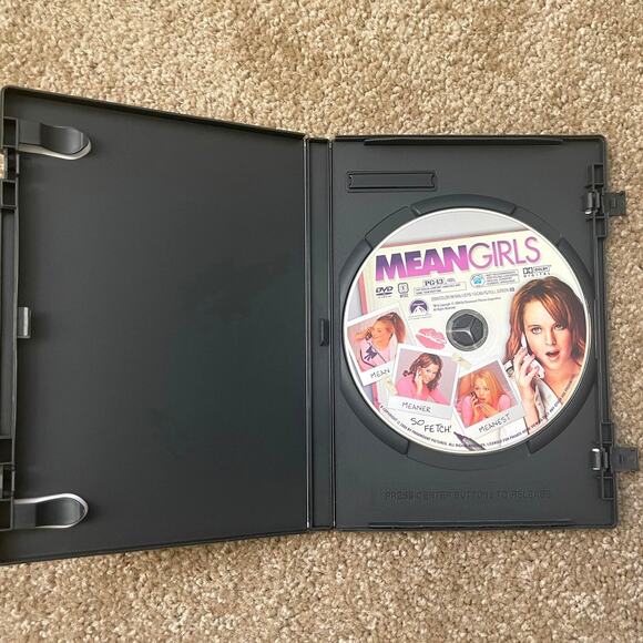 Bundle 3/15, 10/25 Mean Girls DVD, Lindsay Lohan - Picture 4 of 4